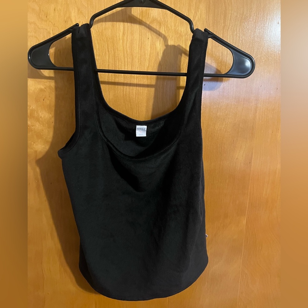 Old Navy black velour lounge cropped tank size large